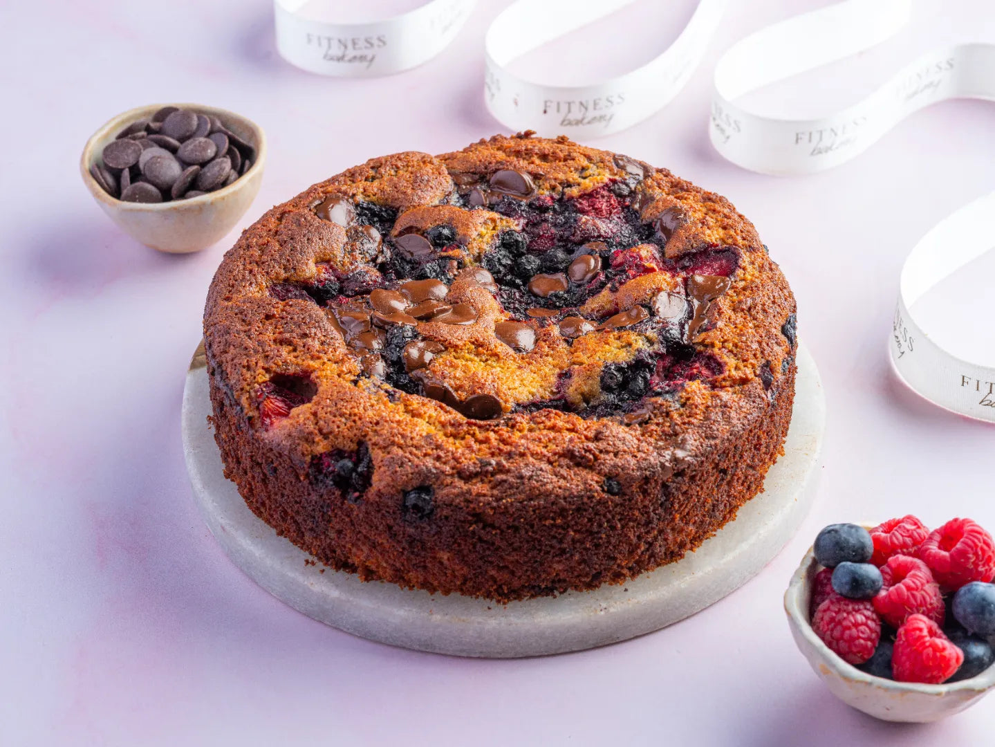 Mixed Berries with Chocolate Chips - Keto | Sugarfree