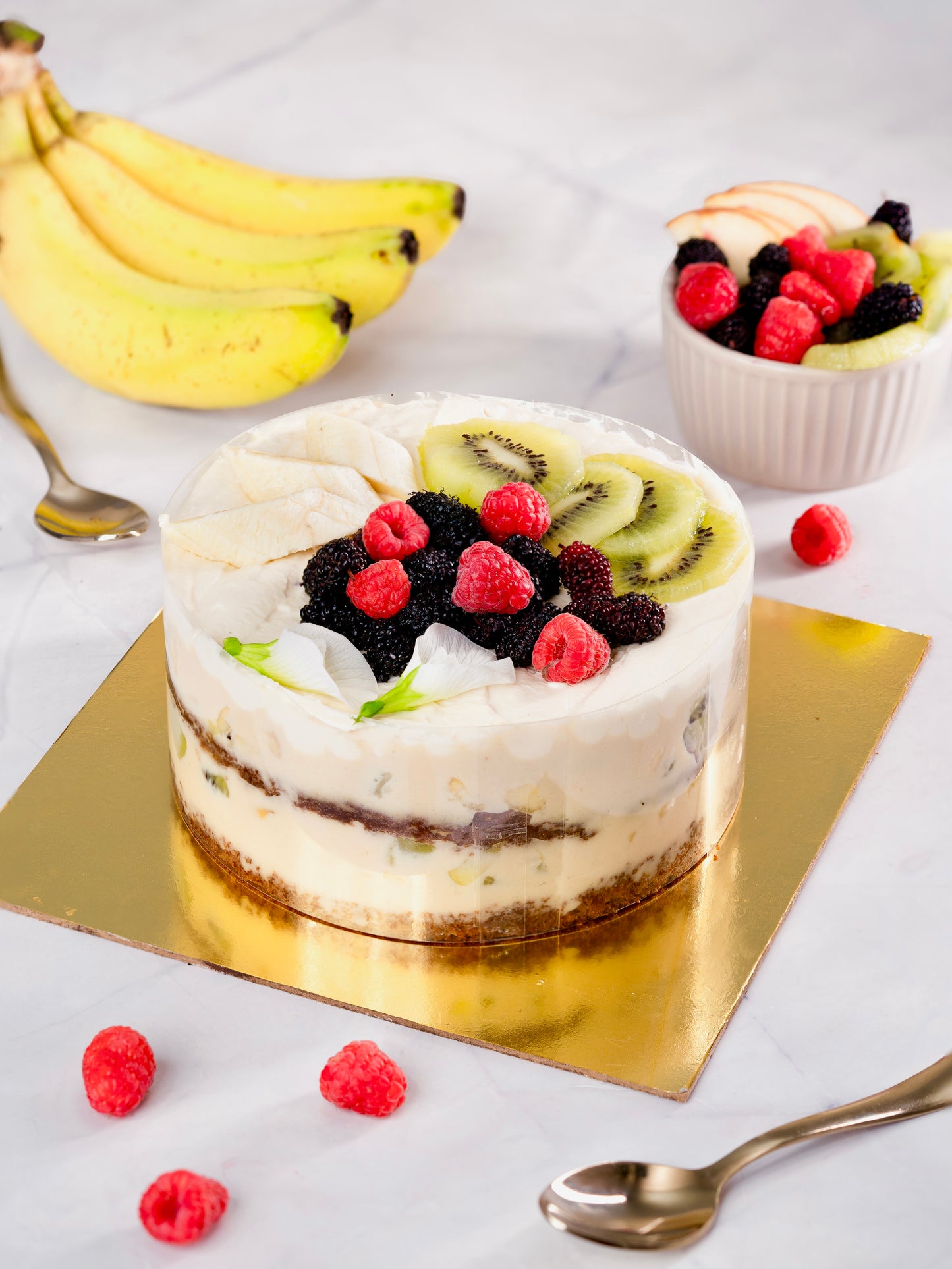 Mamma's Summer Berry Cake