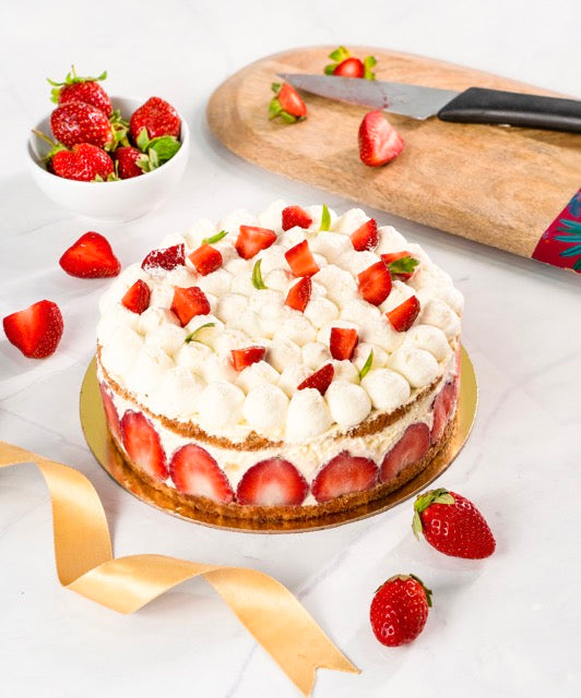 Strawberries & Cream Cake