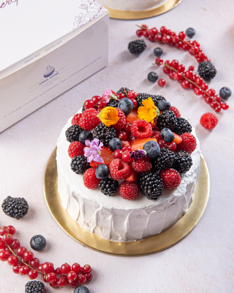 Fresh Berry Cake – Fitness Bakery